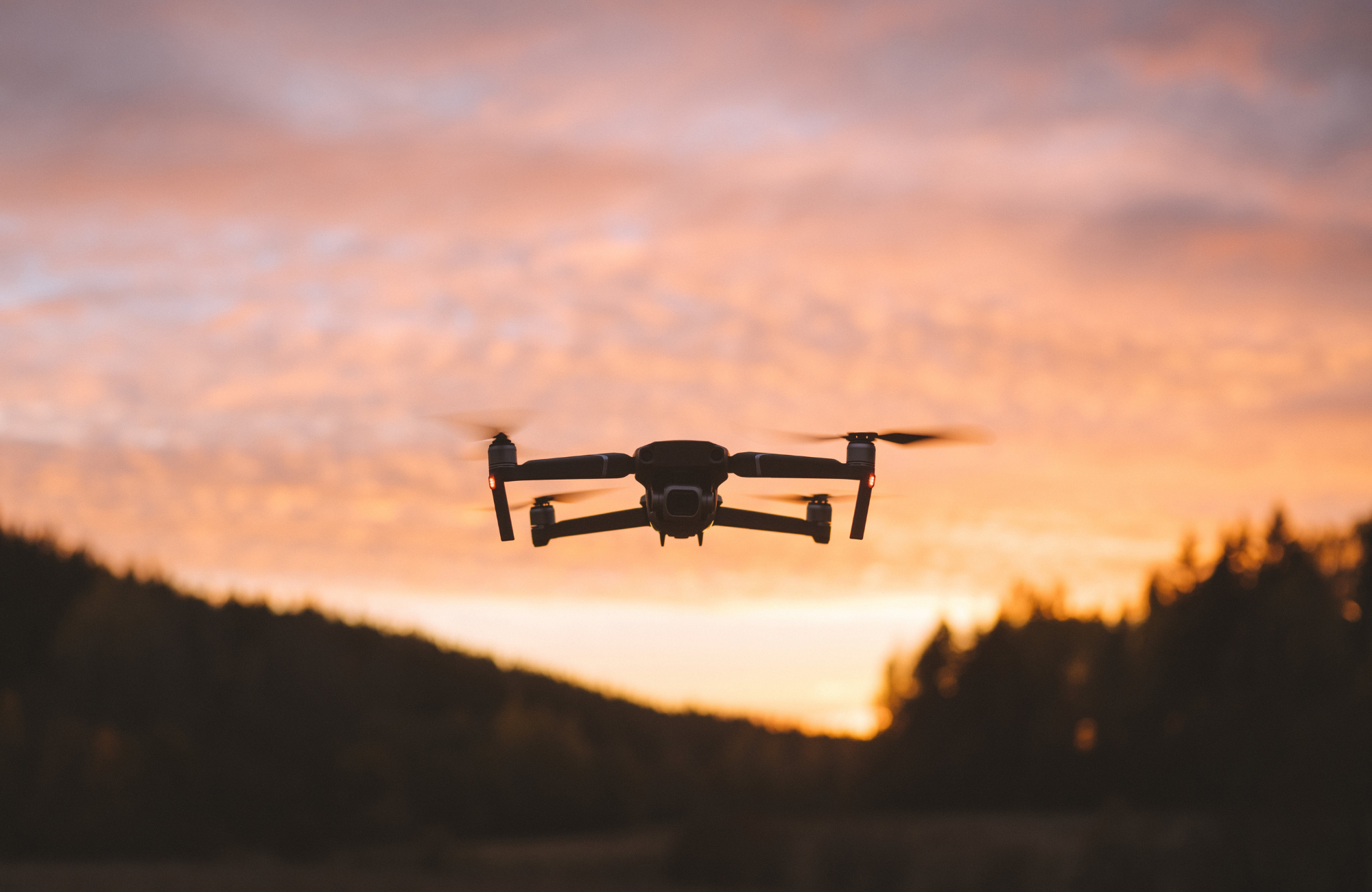 You are currently viewing Obowiązkowe ubezpieczenie OC dla operatorów dronów – co musisz wiedzieć od listopada 2025 roku